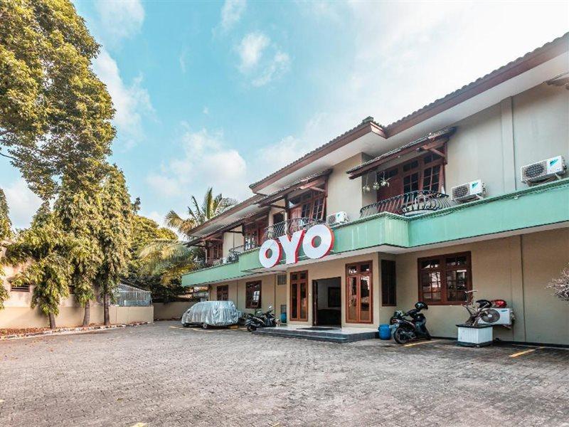 Oyo 1990 Kost Kuningan Executive Boading House Setiabudi Jakarta Exterior photo