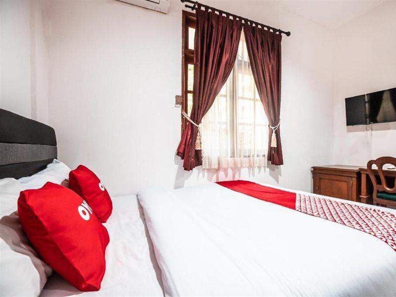 Oyo 1990 Kost Kuningan Executive Boading House Setiabudi Jakarta Exterior photo